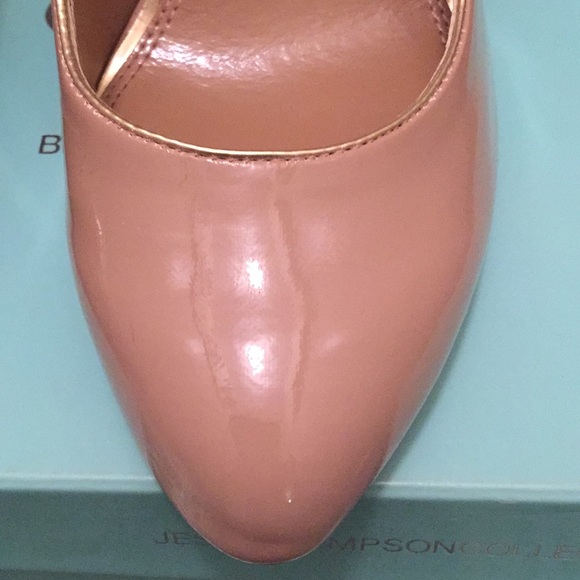 Beautiful Jessica Simpson Pumps, Nude, Size 10 - Picture 7 of 8
